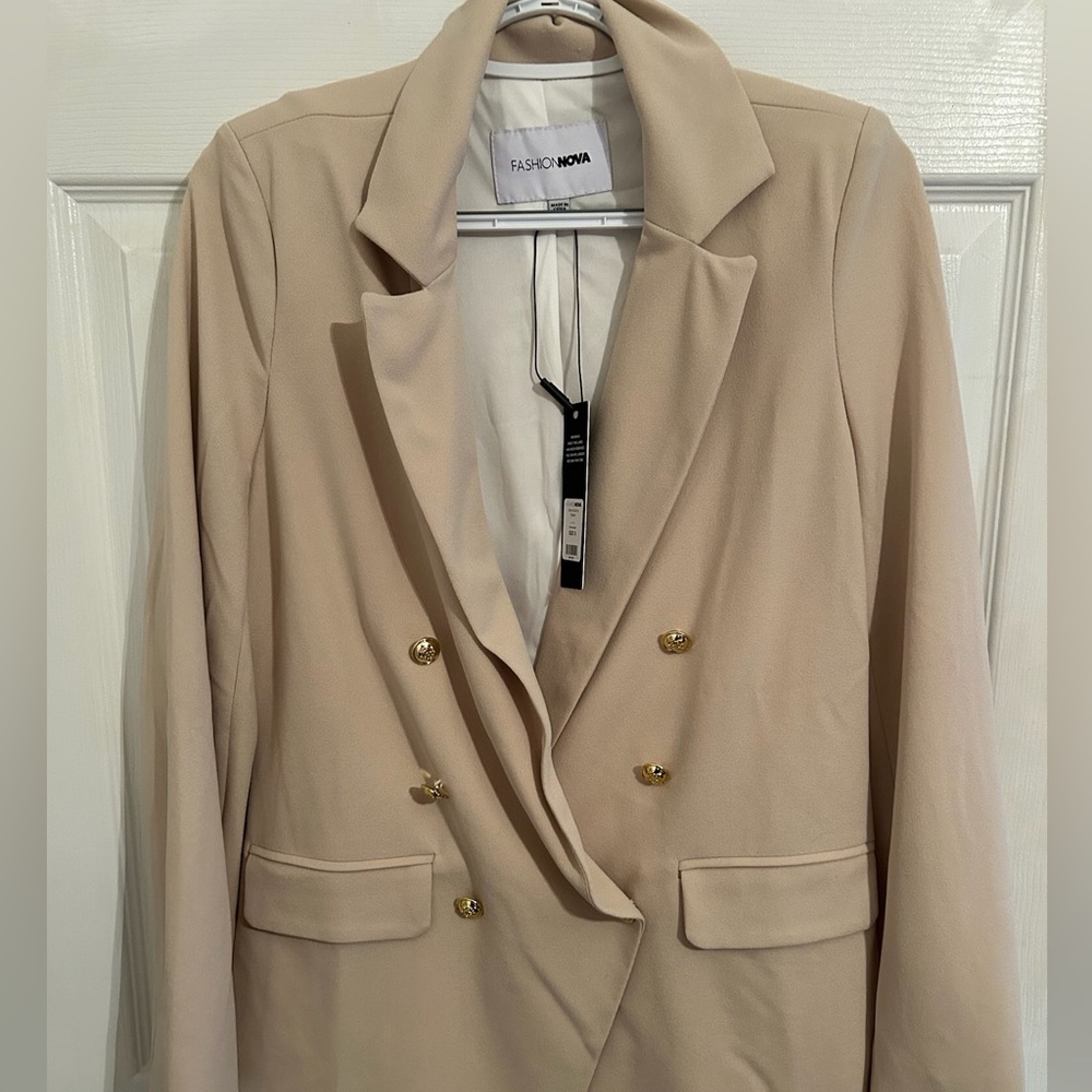 Beige Slim Fit Women’s Suit